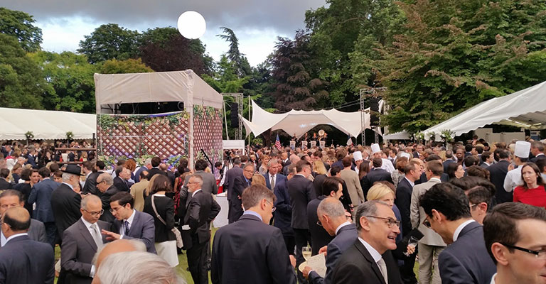 Garen Party dans jardins de la résidence de l'ambassadeur des Etats Unis