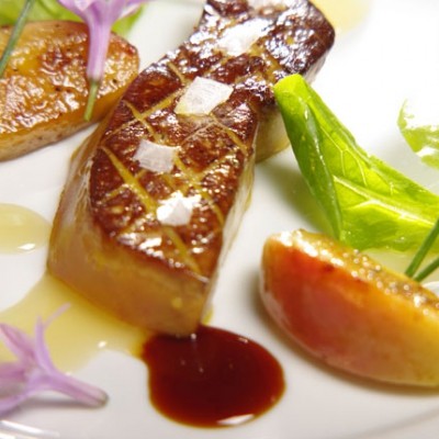 Poêlée de foie gras à la fleur de sel, pommes Antarès